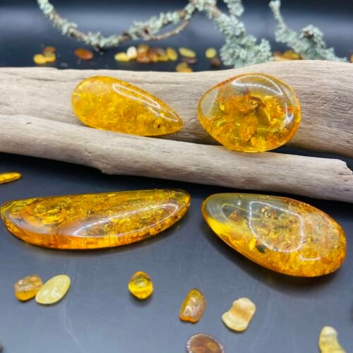 Butterscotch Baltic Amber large chunk, Polished yellow Amber piece, Smooth and pristine Amber gemstone, real collectible, 波罗的海琥珀, Bernstein