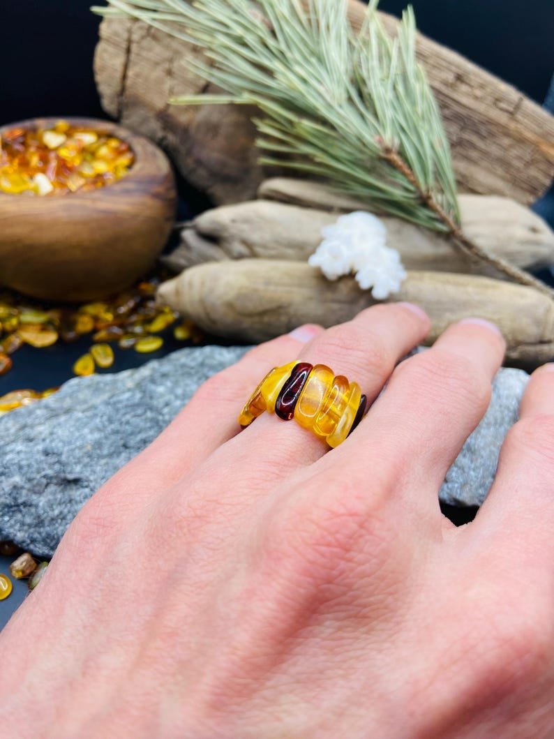 56548094-r-il-01e7ba-6953513317-il_794xN.6953513317_19q5 Tradicionālie latviešu dzintara gredzeni abiem dzimumiem