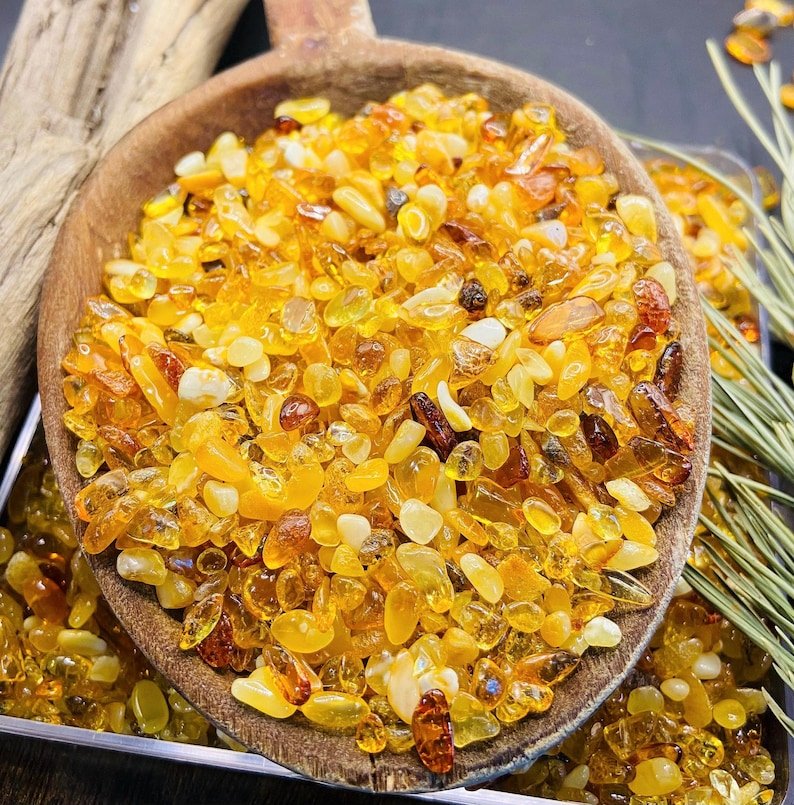 56548094-r-il-2db5b7-6961980020-il_794xN.6961980020_4elm Maza izmēra daudzkrāsainas Dzintara drumstalas