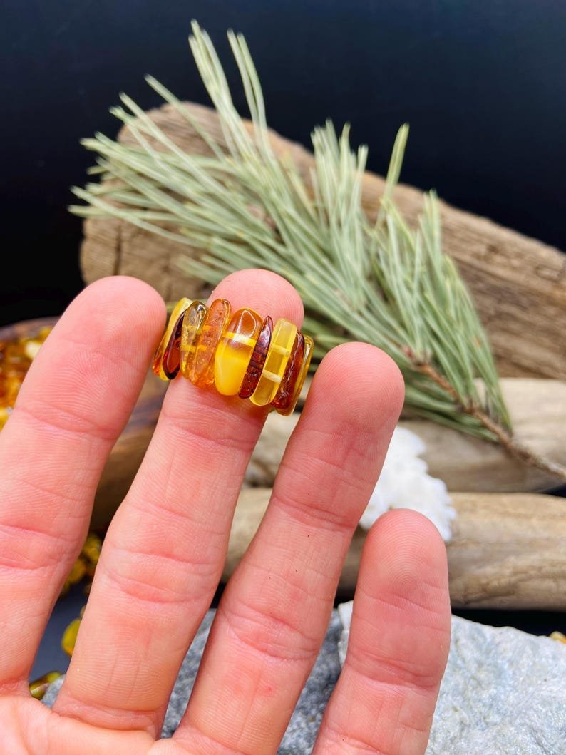 56548094-r-il-2fc171-6953513333-il_794xN.6953513333_px08 Tradicionālie latviešu dzintara gredzeni abiem dzimumiem