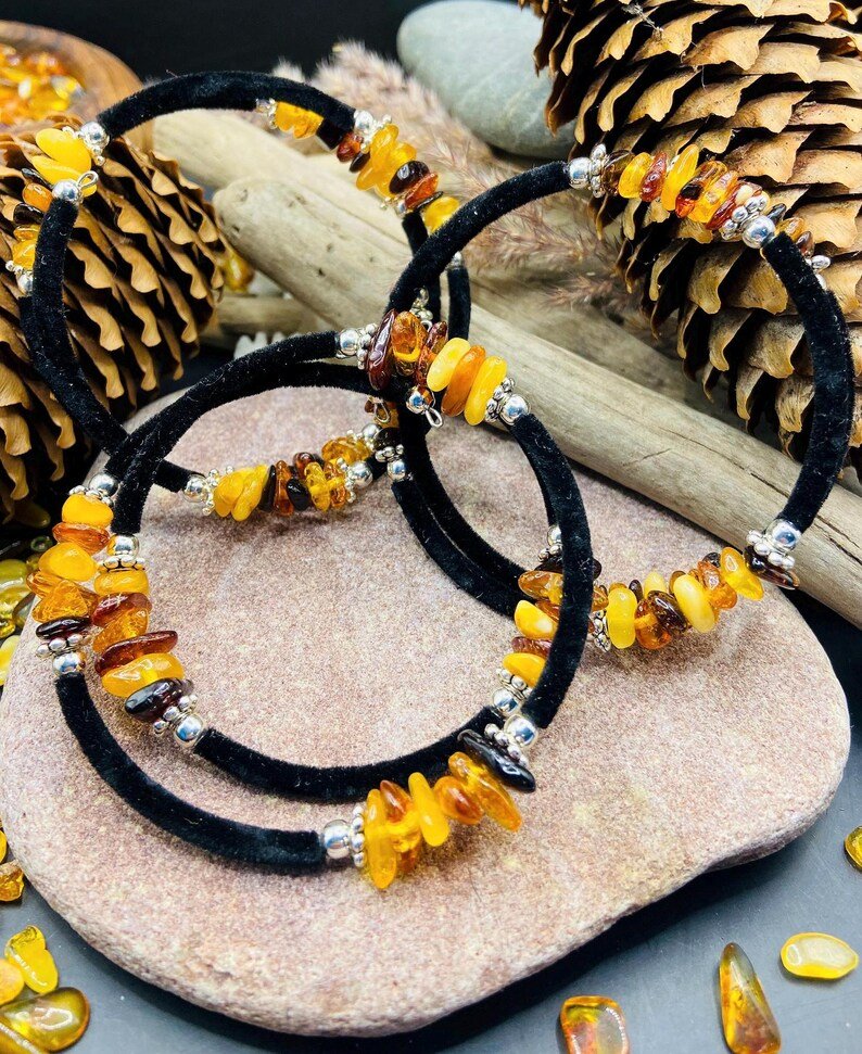 56548094-r-il-384b8f-7126983635-il_794xN.7126983635_5vuj Dzintara Samta rokassprādzes ar šķeltiem gabaliņiem