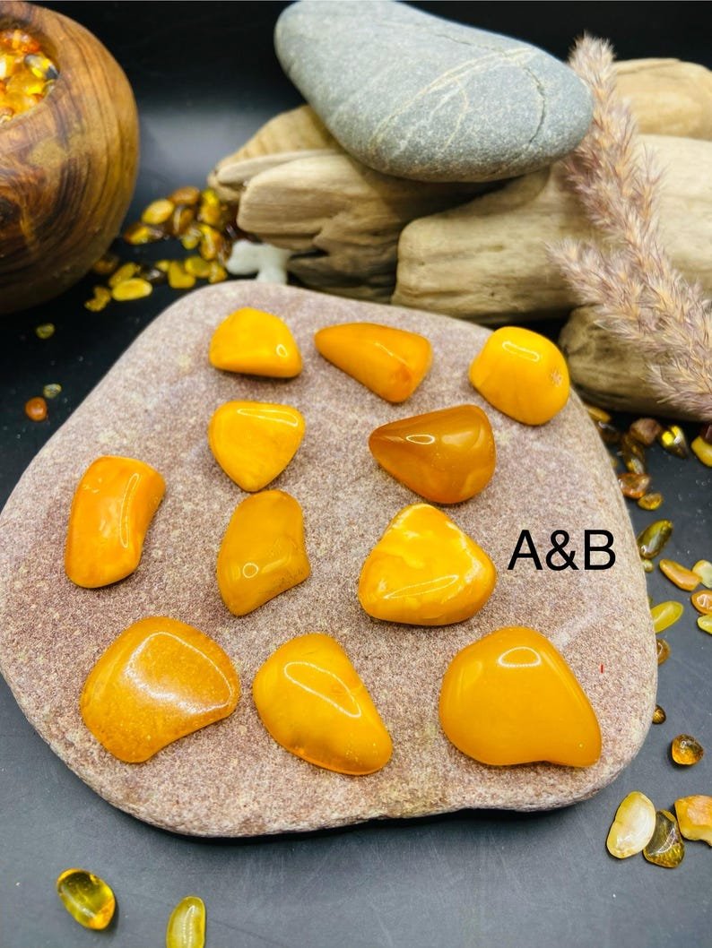 56548094-r-il-3cf956-7131246889-il_794xN.7131246889_hfdo Maigi dzelteni pulēti Baltijas Dzintara mini akmentiņi rokdarbiem