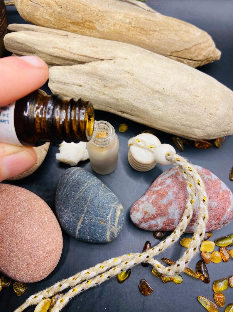 56548094-r-il-402141-6881149983-il_794xN.6881149983_b28e Auto gaisa atsvaidzinātājs ar dzintara gabaliņiem