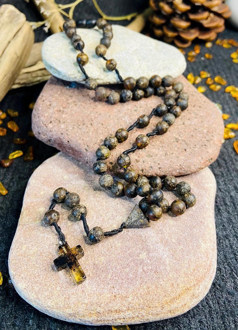 56548094-r-il-5afdd0-6833021809-il_794xN.6833021809_ifre Daļēji pulēts Tumšo pērlīšu Katoļu rožukronis