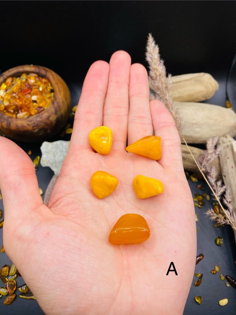 56548094-r-il-62b1e6-7083298770-il_794xN.7083298770_k4es Maigi dzelteni pulēti Baltijas Dzintara mini akmentiņi rokdarbiem