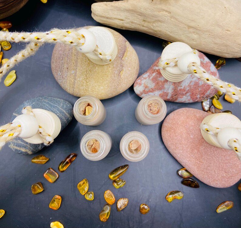 56548094-r-il-7061fa-6881149907-il_794xN.6881149907_e96g Auto gaisa atsvaidzinātājs ar dzintara gabaliņiem