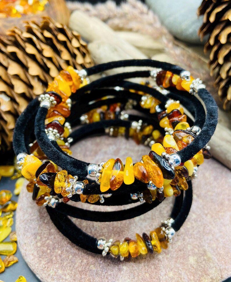 56548094-r-il-77e16d-7079037426-il_794xN.7079037426_8p08 Dzintara Samta rokassprādzes ar šķeltiem gabaliņiem