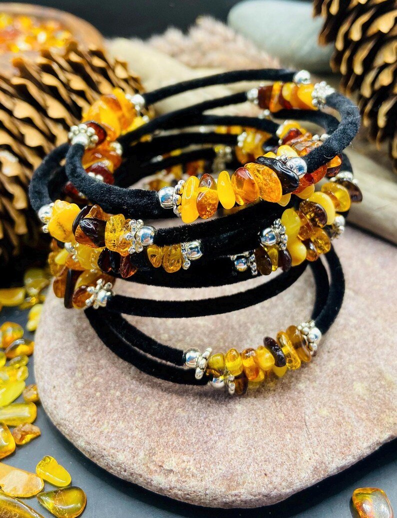 56548094-r-il-a2aa16-7079035718-il_794xN.7079035718_3ugr Dzintara Samta rokassprādzes ar šķeltiem gabaliņiem