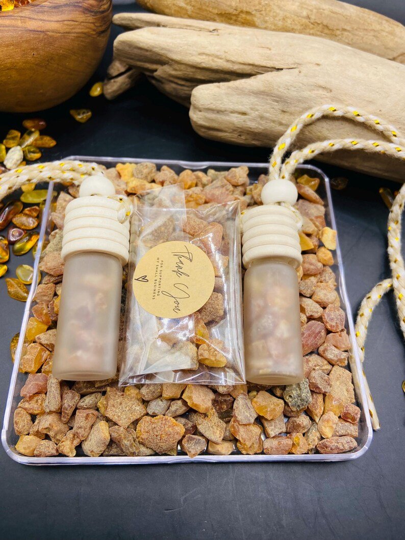 56548094-r-il-b74698-6881150053-il_794xN.6881150053_j9tm Auto gaisa atsvaidzinātājs ar dzintara gabaliņiem