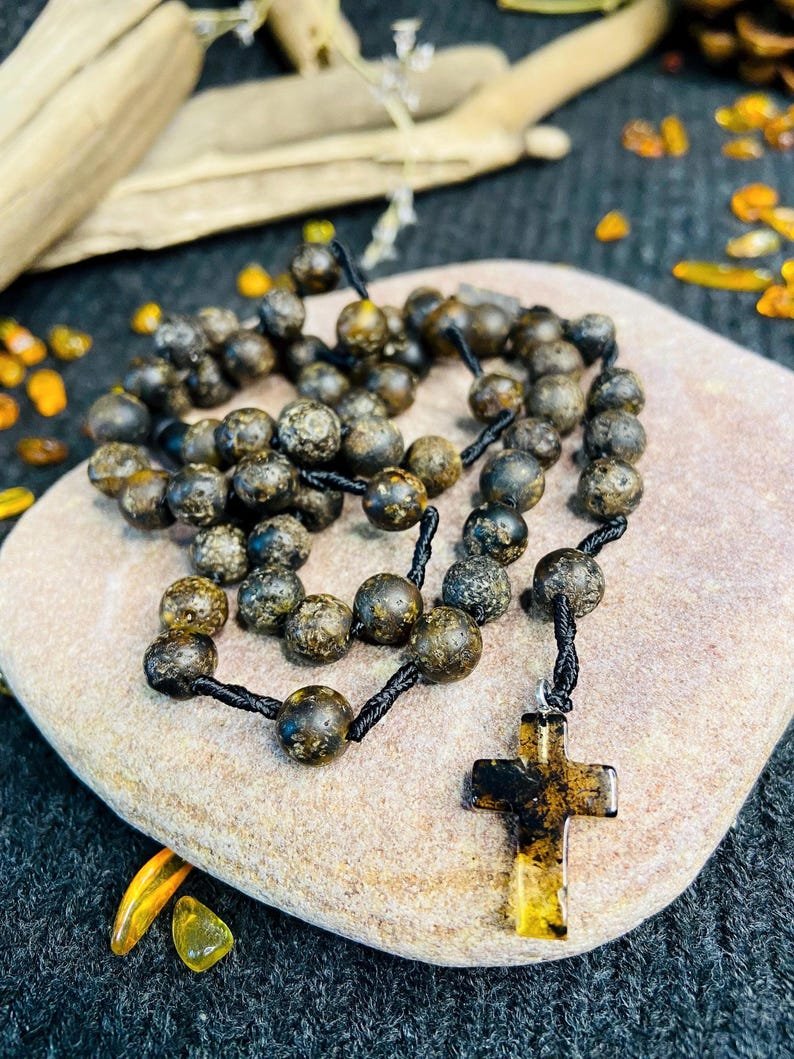 56548094-r-il-d0d157-6833017381-il_794xN.6833017381_rn31 Daļēji pulēts Tumšo pērlīšu Katoļu rožukronis