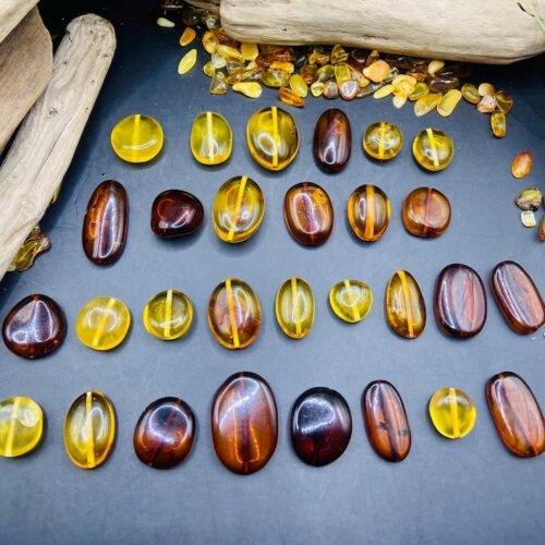 Daudzkrāsainas "Flatback" tipa Baltijas Dzintara pērlītes