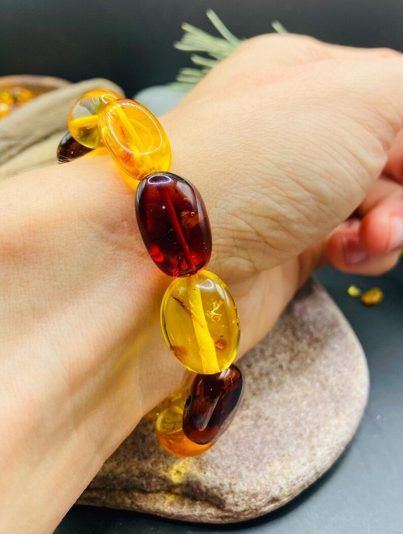 56548094-r-il-0c22f0-7322066369-il_794xN.7322066369_n2hh Koša un neatkārtojama Baltijas Dzintara "flatback" pērlīšu aproce