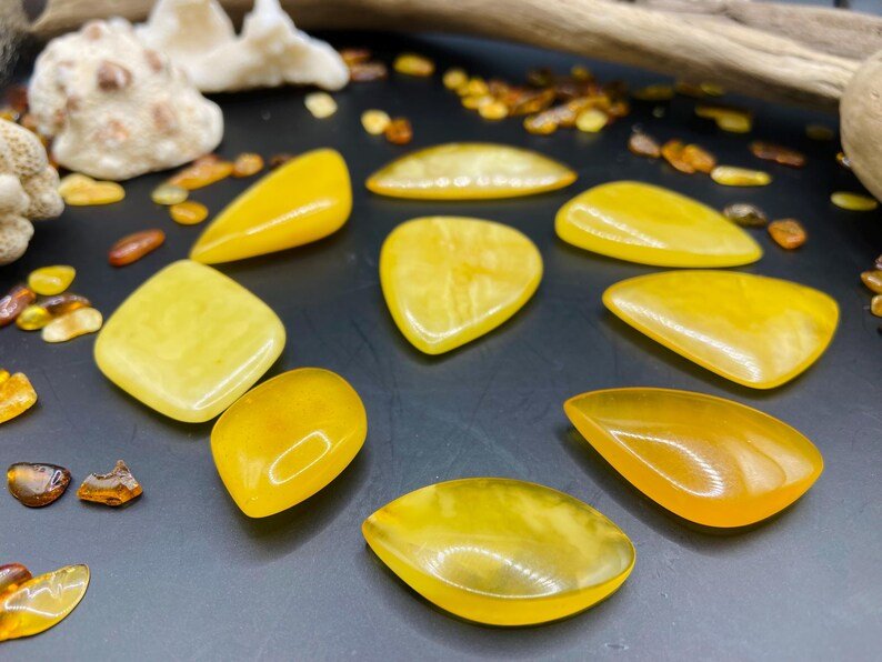 56548094-r-il-29326e-6771610489-il_794xN.6771610489_ex06 Premium klases sviesta krāsas Baltijas Dzintara "kabahoni"