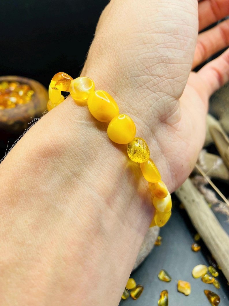 56548094-r-il-29f7c8-7158580951-il_794xN.7158580951_cmaz Baroka tipa Dzintara Aproce sviesta krāsā