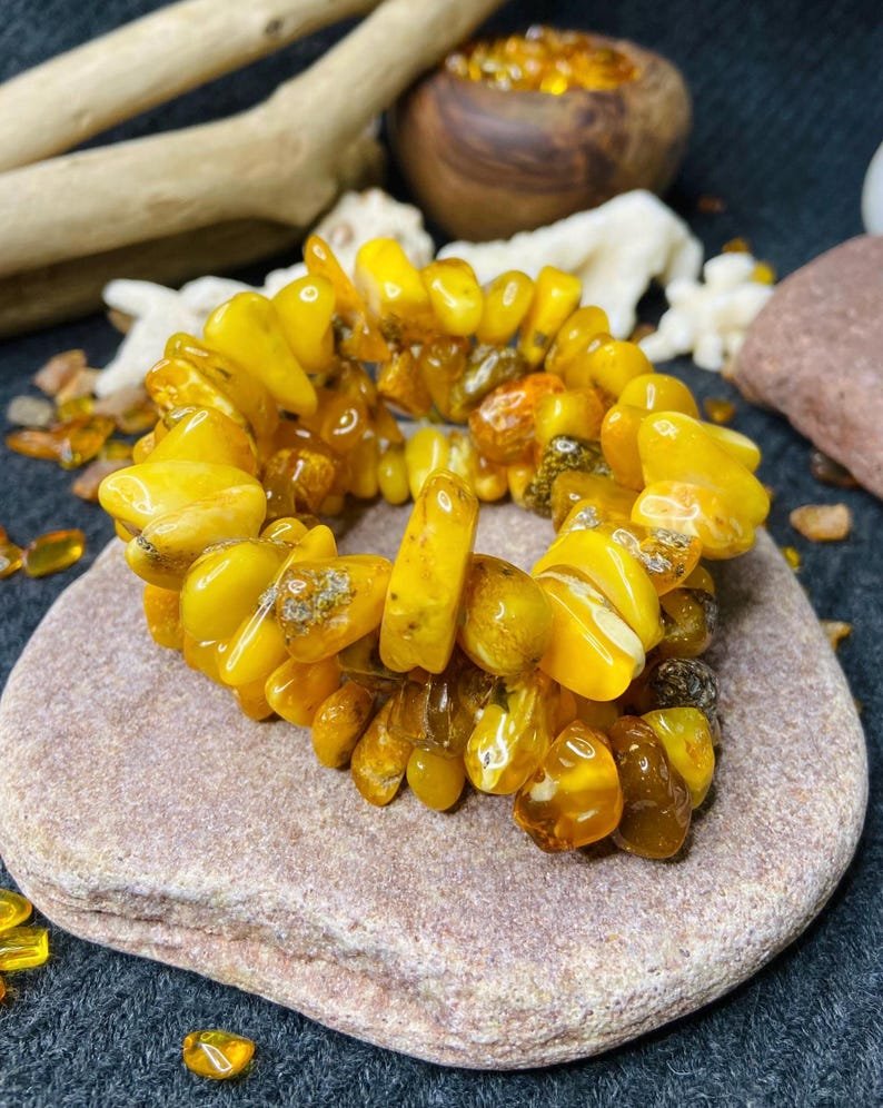 56548094-r-il-45fbea-6799599169-il_794xN.6799599169_imvt Šķelto gabaliņu tradicionālā latviešu aproce