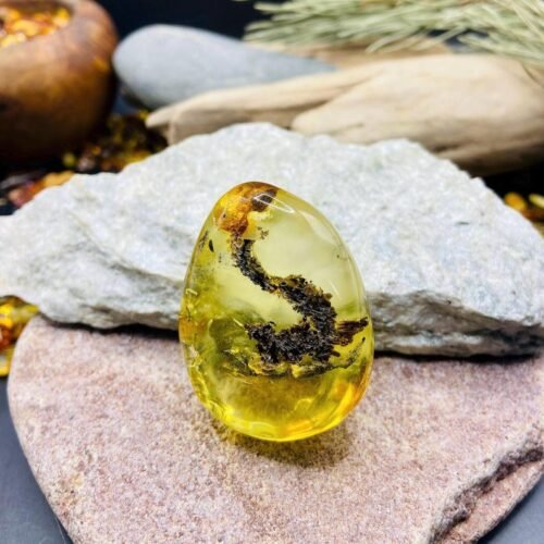 56548094-r-il-48d029-7310625260-il_794xN.7310625260_7208 Burvīgs Dzintara gabals ar unikāliem ietvērumiem, 20 grami smags