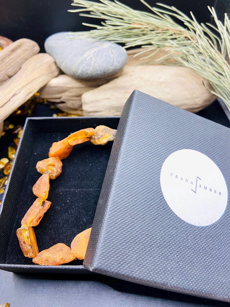 Konjaka krāsas bohēmiskā stila Dzintara aproce