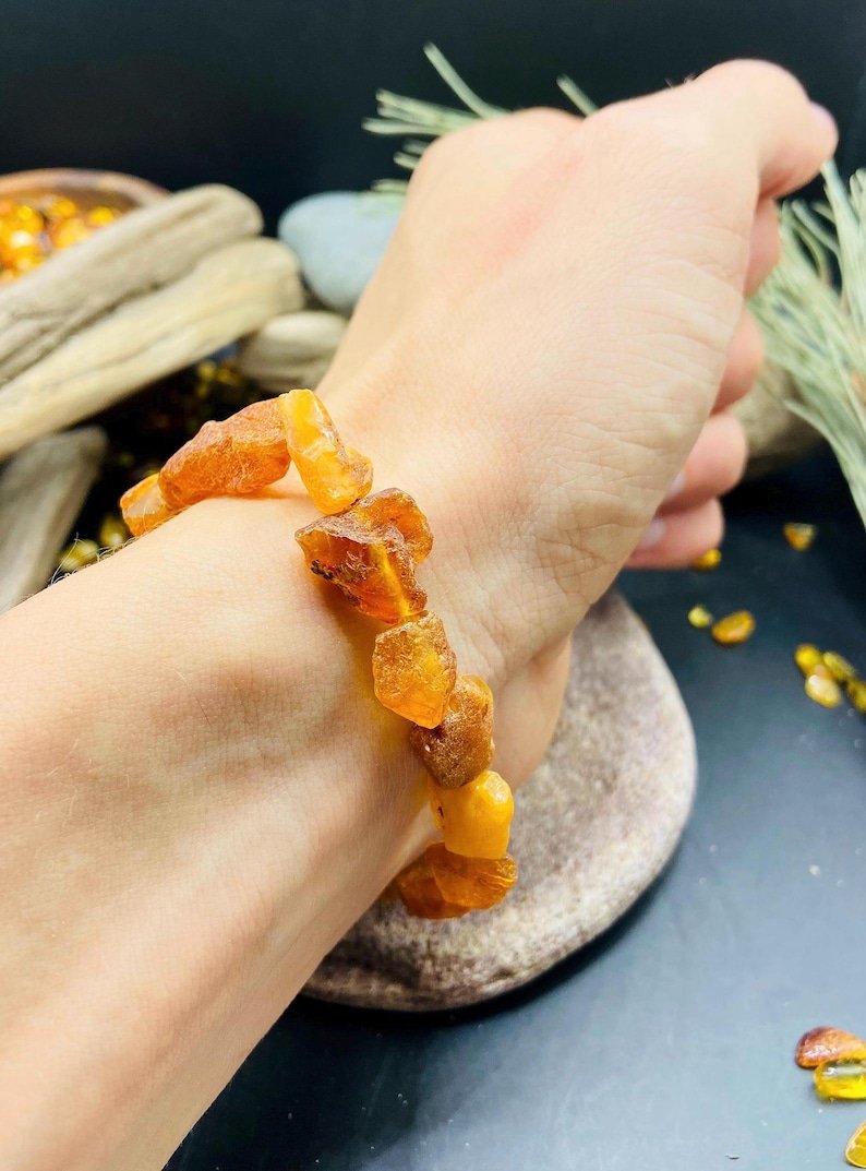 Konjaka krāsas bohēmiskā stila Dzintara aproce