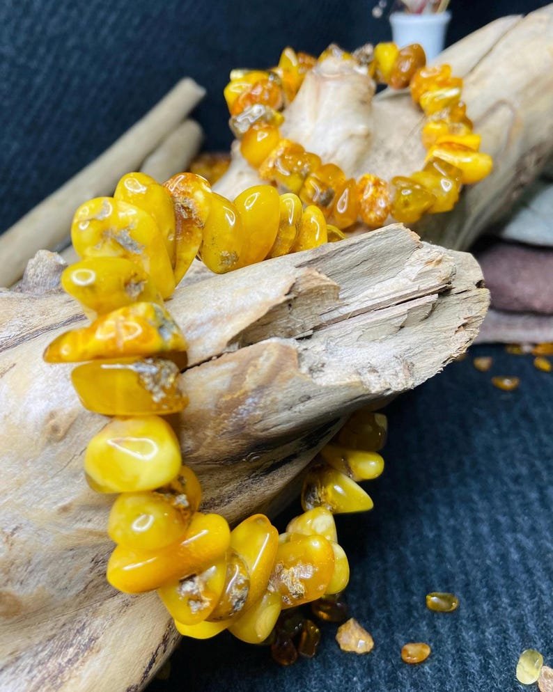 56548094-r-il-4beab2-6751581008-il_794xN.6751581008_g6qw Šķelto gabaliņu tradicionālā latviešu aproce