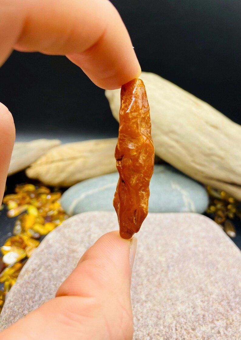 56548094-r-il-4d846e-7350334180-il_794xN.7350334180_t895 Mazi bet neparasti gari neapstrādāti dzintara gabaliņi