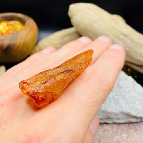 56548094-r-il-7450d3-7344275960-il_794xN.7344275960_fwc9 Garš Dzintara gabaliņš spilgtā konjaka krāsā