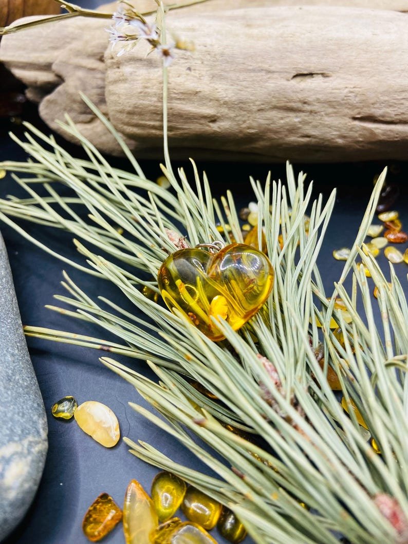 56548094-r-il-74ea15-6987548305-il_794xN.6987548305_e4qi Smalkas citrona krāsas Dzintara sirsniņas, Valentīndienas dāvana