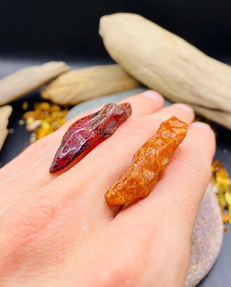 56548094-r-il-80260b-7398265225-il_794xN.7398265225_1igq Mazi bet neparasti gari neapstrādāti dzintara gabaliņi