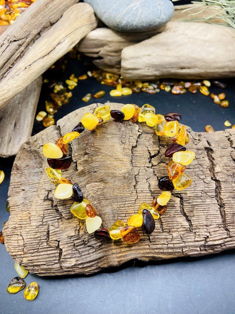 56548094-r-il-86ff92-7338266095-il_794xN.7338266095_b7hq Daudzkrāsaina oriģināla Baltijas Dzintara aproce