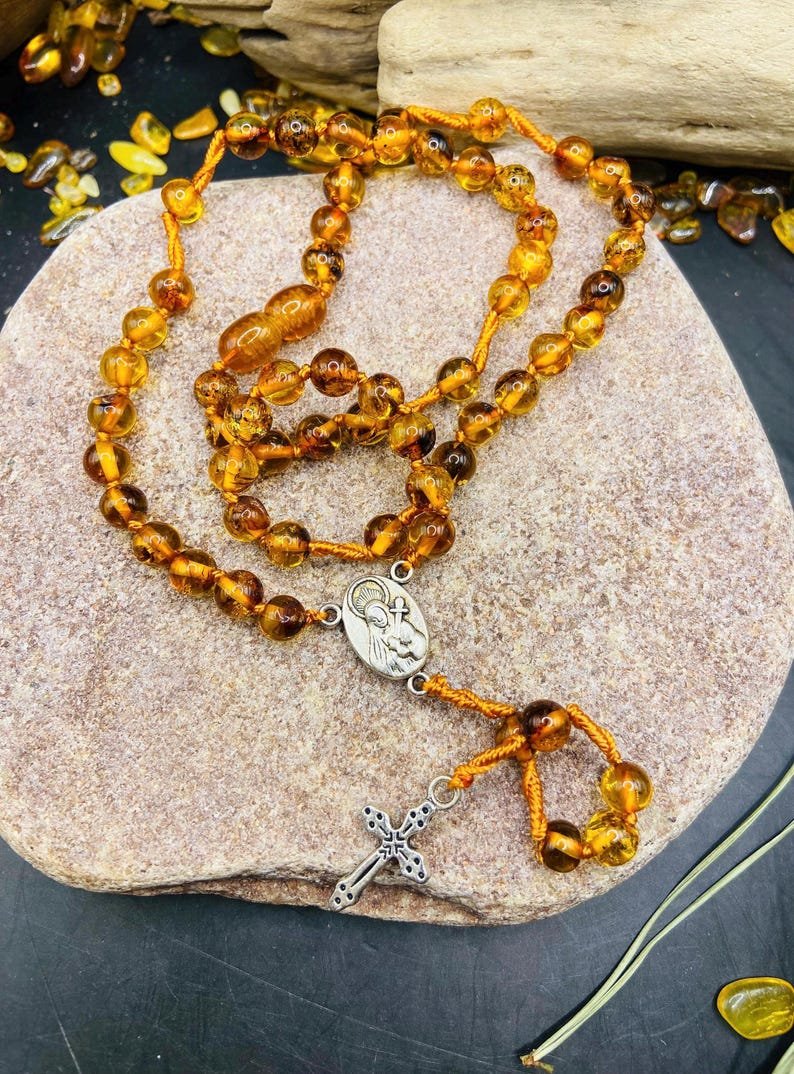 56548094-r-il-9c0305-7298502523-il_794xN.7298502523_8tlh Burvīgs Dzintara rožukronis ar 59 pērlītēm