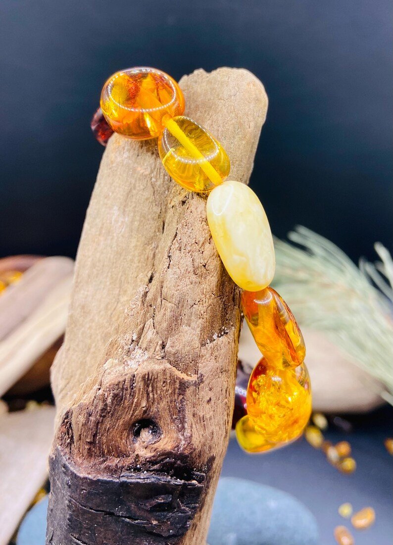 56548094-r-il-a1d133-7274114610-il_794xN.7274114610_5l51 Koša un neatkārtojama Baltijas Dzintara "flatback" pērlīšu aproce