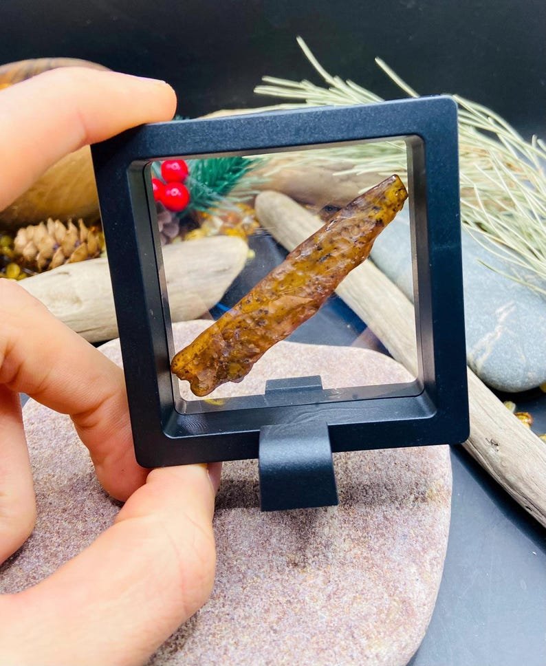 Unikāls Baltijas Dzintara akmens rāmītī priekš kolekcionāriem