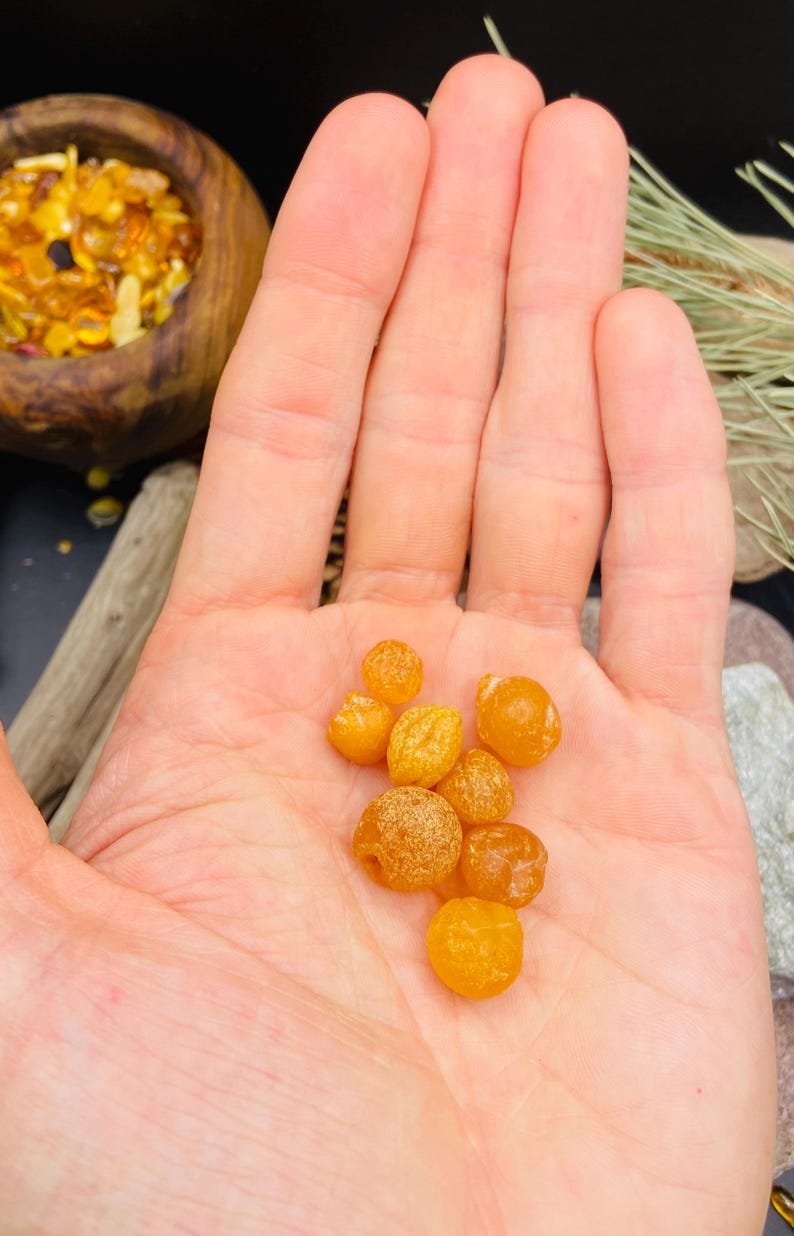 56548094-r-il-b6e981-7366008634-il_794xN.7366008634_6r7k Mazās Baltijas Dzintara oliņas medus krāsā, unikāls Dzintars