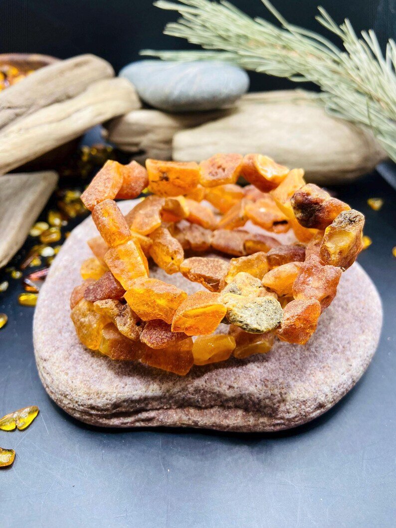 Konjaka krāsas bohēmiskā stila Dzintara aproce