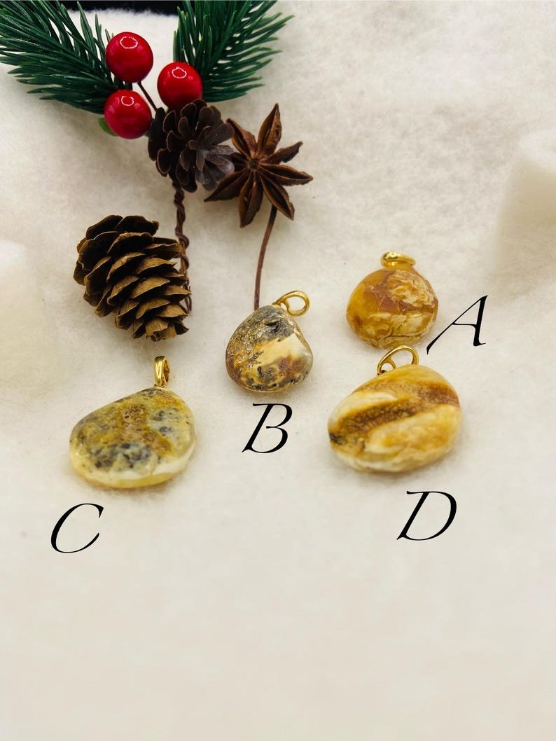 Premium klases neapstrādāti gaišās krāsas Dzintara kuloni