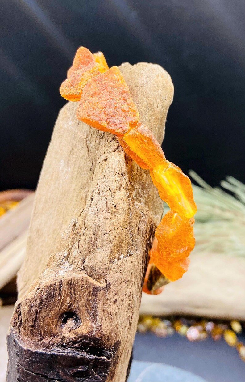 Konjaka krāsas bohēmiskā stila Dzintara aproce