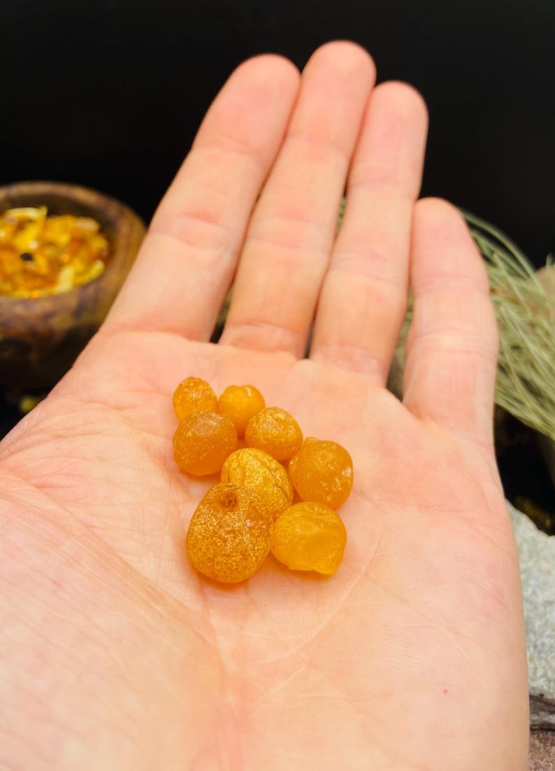 56548094-r-il-c42d5f-7413923361-il_794xN.7413923361_nqs8 Mazās Baltijas Dzintara oliņas medus krāsā, unikāls Dzintars