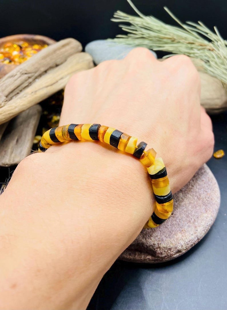 56548094-r-il-c6f2df-7345779355-il_794xN.7345779355_h6sh Dzintara aproce ar īpašu odziņu - neregulāras un unikālas pērlītes