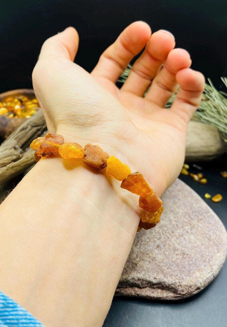 Konjaka krāsas bohēmiskā stila Dzintara aproce