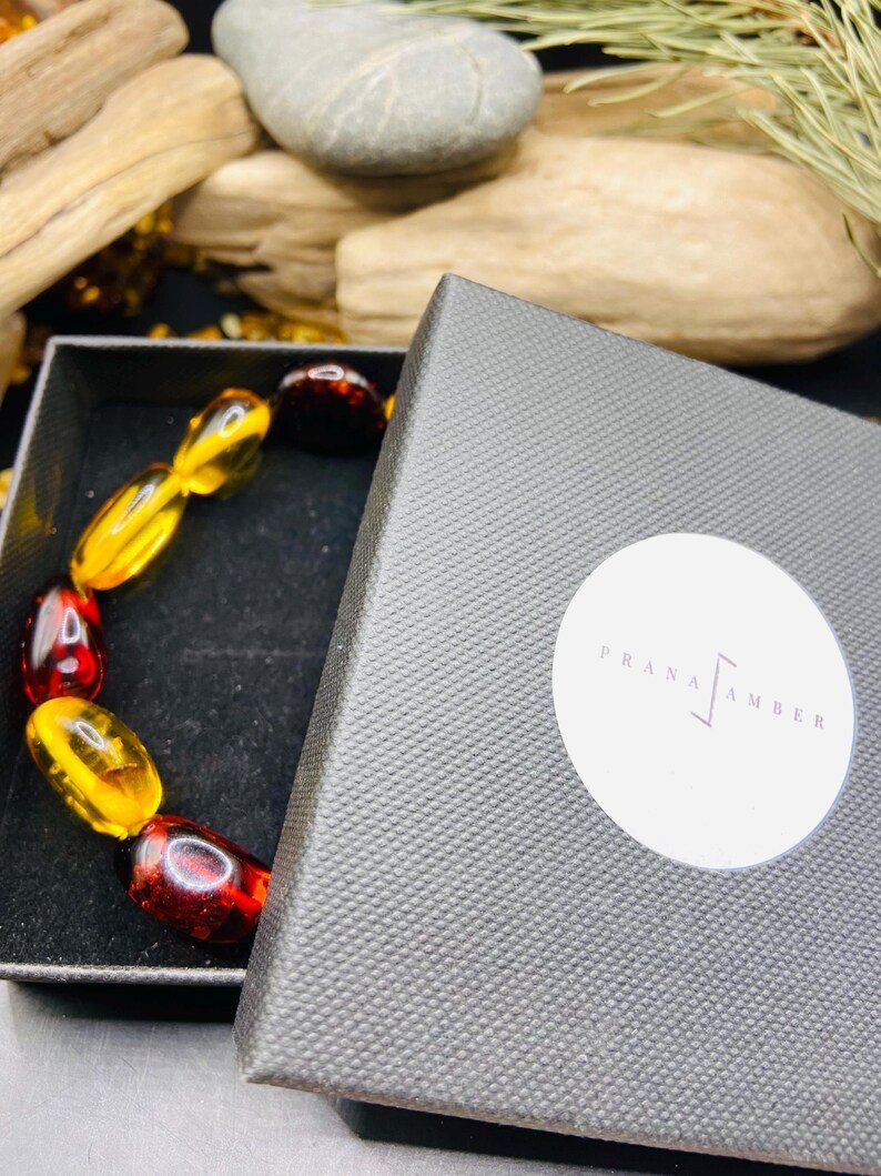 56548094-r-il-d1d504-7322066397-il_794xN.7322066397_l5a8 Koša un neatkārtojama Baltijas Dzintara "flatback" pērlīšu aproce