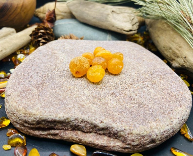 56548094-r-il-d412e4-7366008570-il_794xN.7366008570_8xzb Mazās Baltijas Dzintara oliņas medus krāsā, unikāls Dzintars