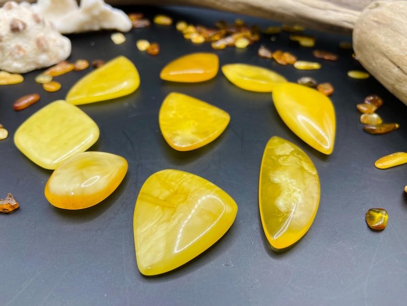 56548094-r-il-d5c9dc-6771610699-il_794xN.6771610699_nbe5 Premium klases sviesta krāsas Baltijas Dzintara "kabahoni"