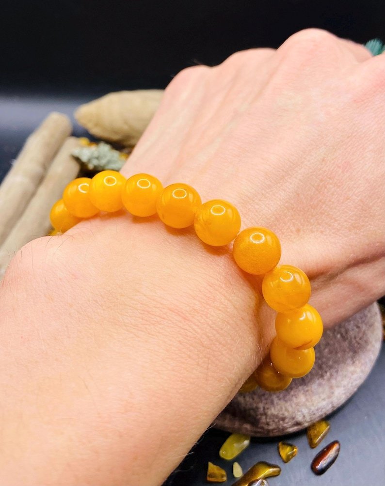 56548094-r-il-d9ba71-7365710661-il_794xN.7365710661_3sve Karaliskā medus krāsas Batijas Dzintara aproce, 11mm pērlītes