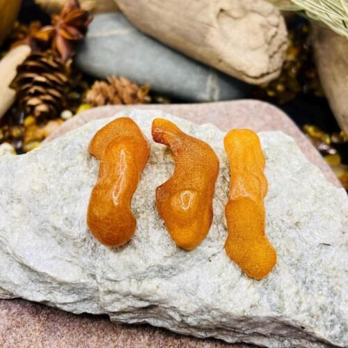 56548094-r-il-df1b9d-7354023900-il_794xN.7354023900_bqwe Neapstrādāti maza izmēra dzintara gabali unikālās formās