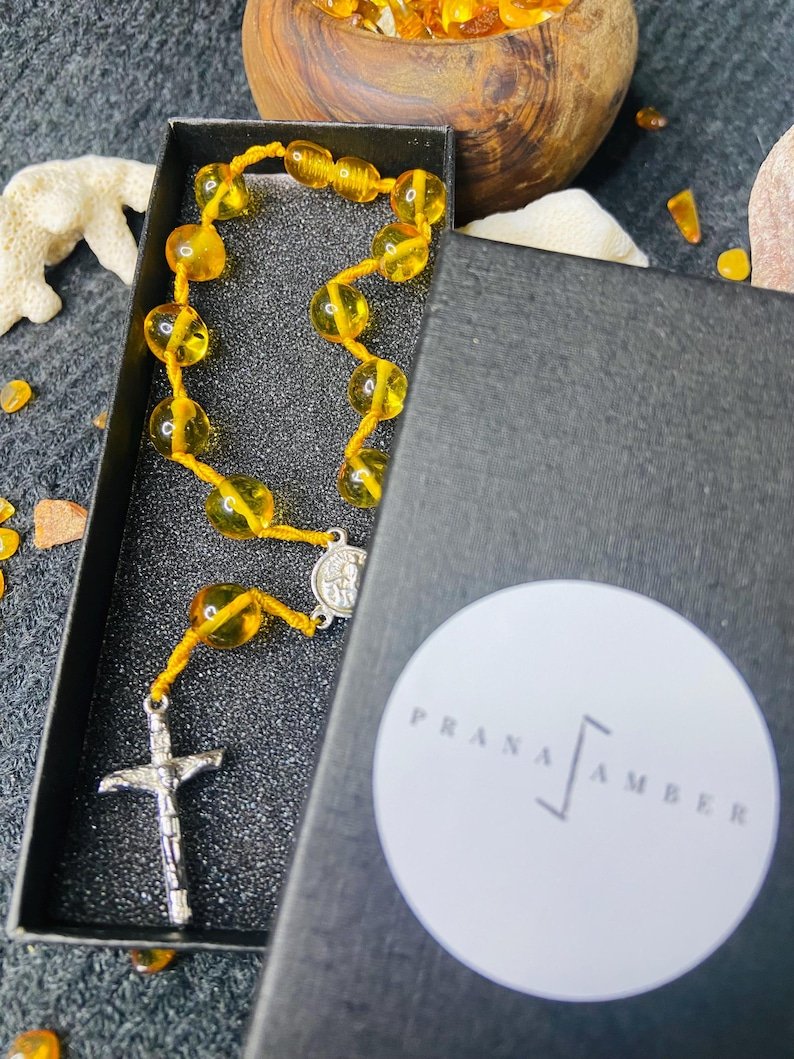 56548094-r-il-e03afe-6779737359-il_794xN.6779737359_cmz0 Maza izmēra Baltijas Dzintara rožukronis - auto spoguļa aksesuārs