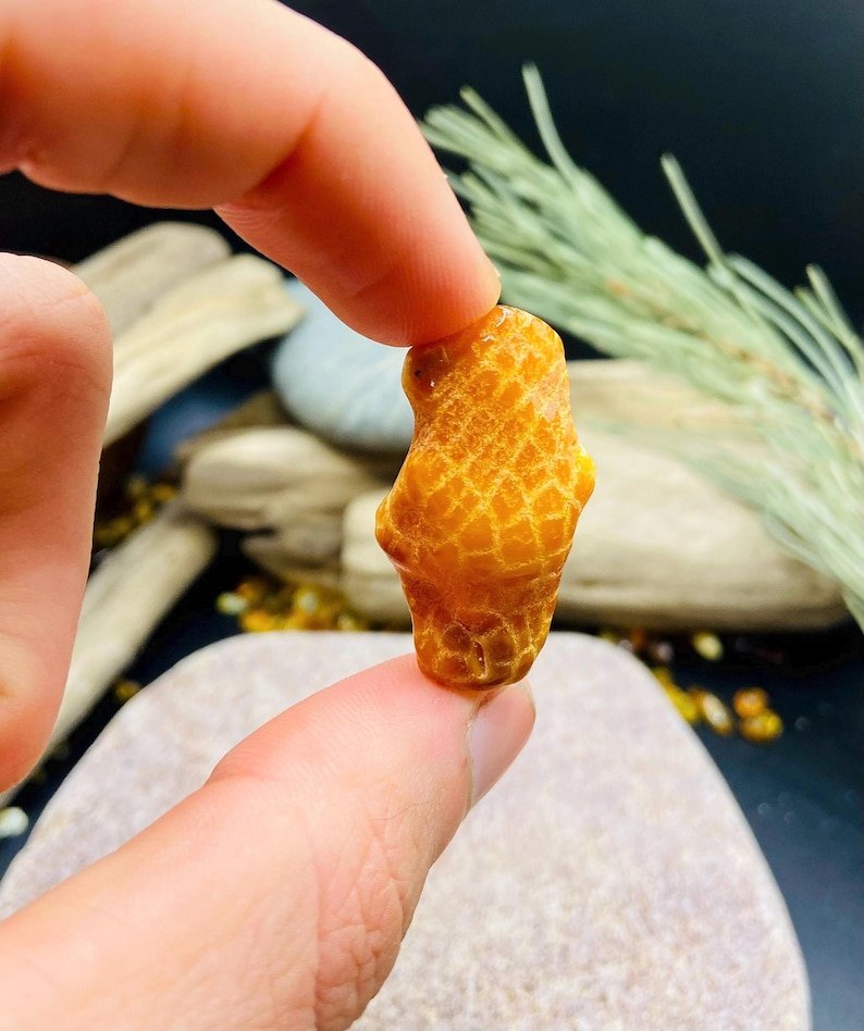 56548094-r-il-ff400c-7301223341-il_794xN.7301223341_429l Autentiskas formas Baltijas Dzintara neapstrādāti akmentiņi