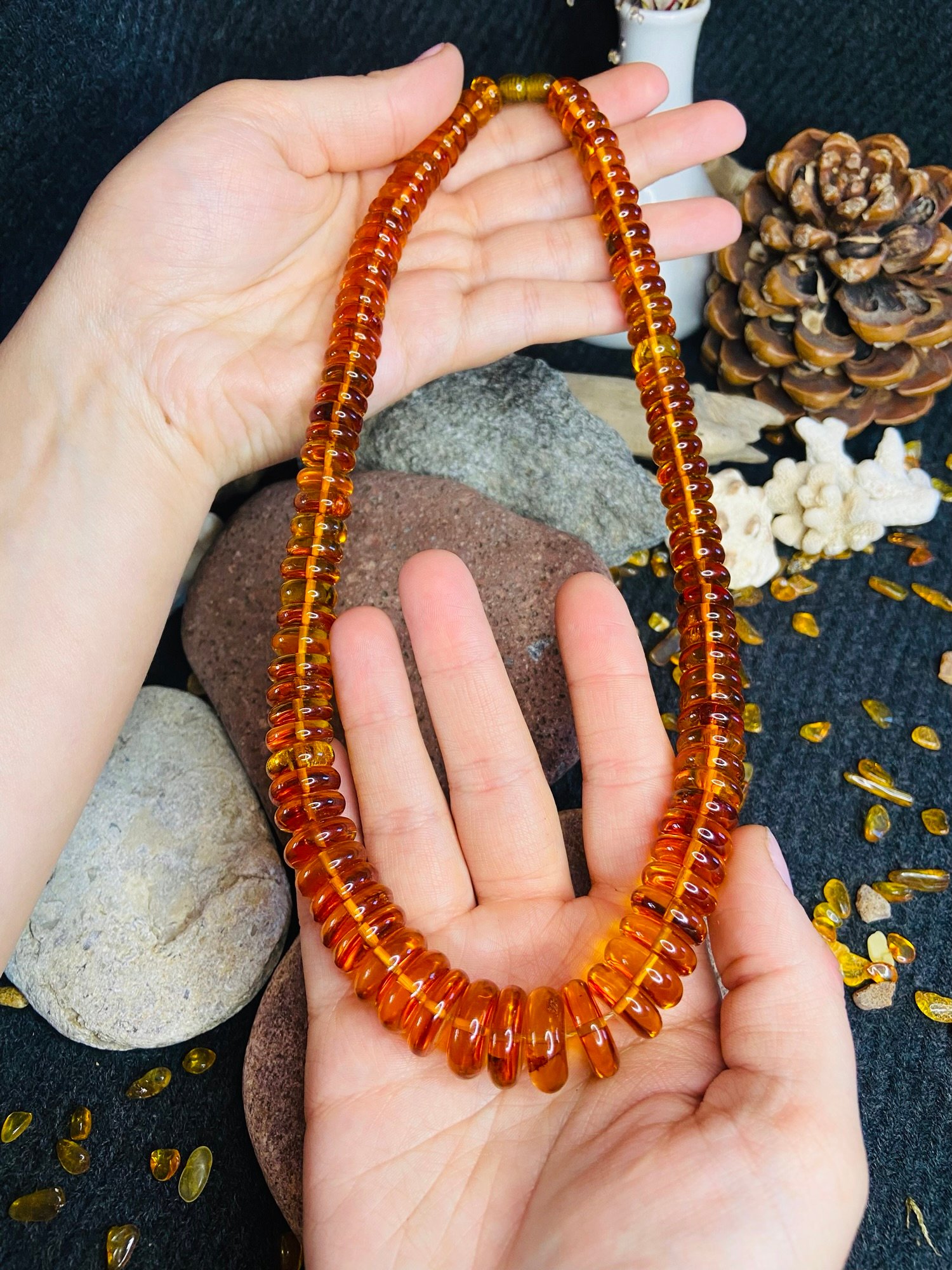 Masīva "Rondelles" tipa pērlīšu dzintara kaklarota sievietēm