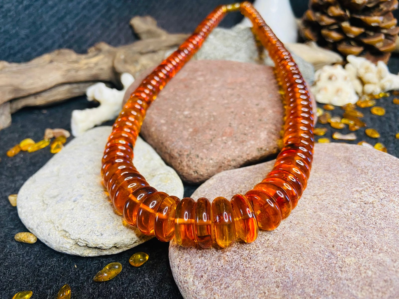 Masīva "Rondelles" tipa pērlīšu dzintara kaklarota sievietēm