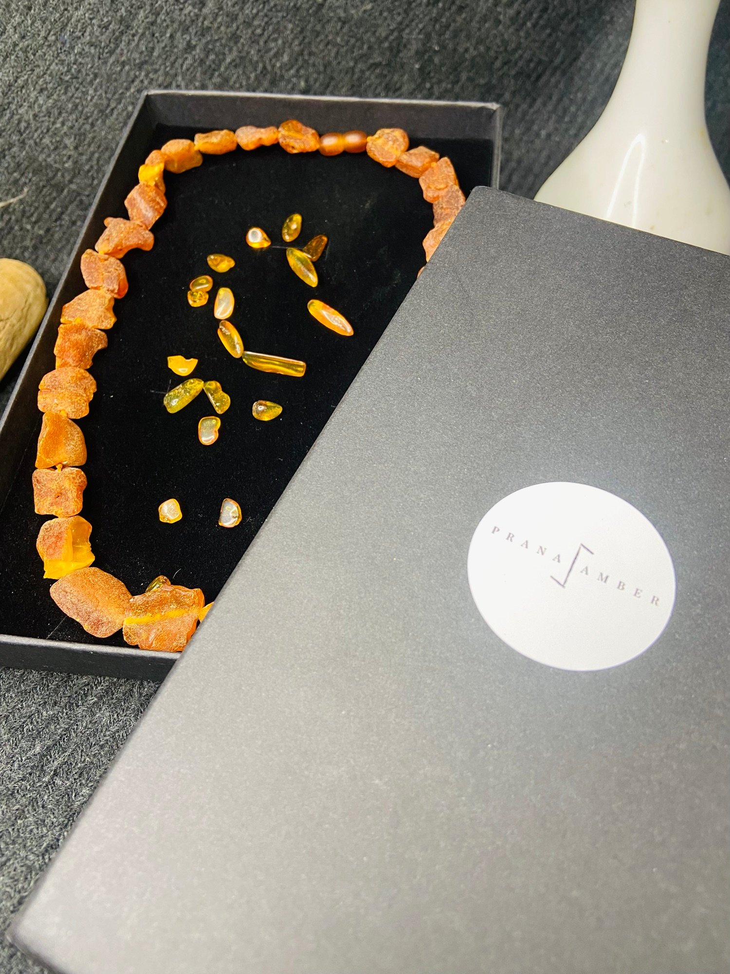 img_3003-jpg Nepulēta Baltijas Dzintara lielo gabalu kaklarota