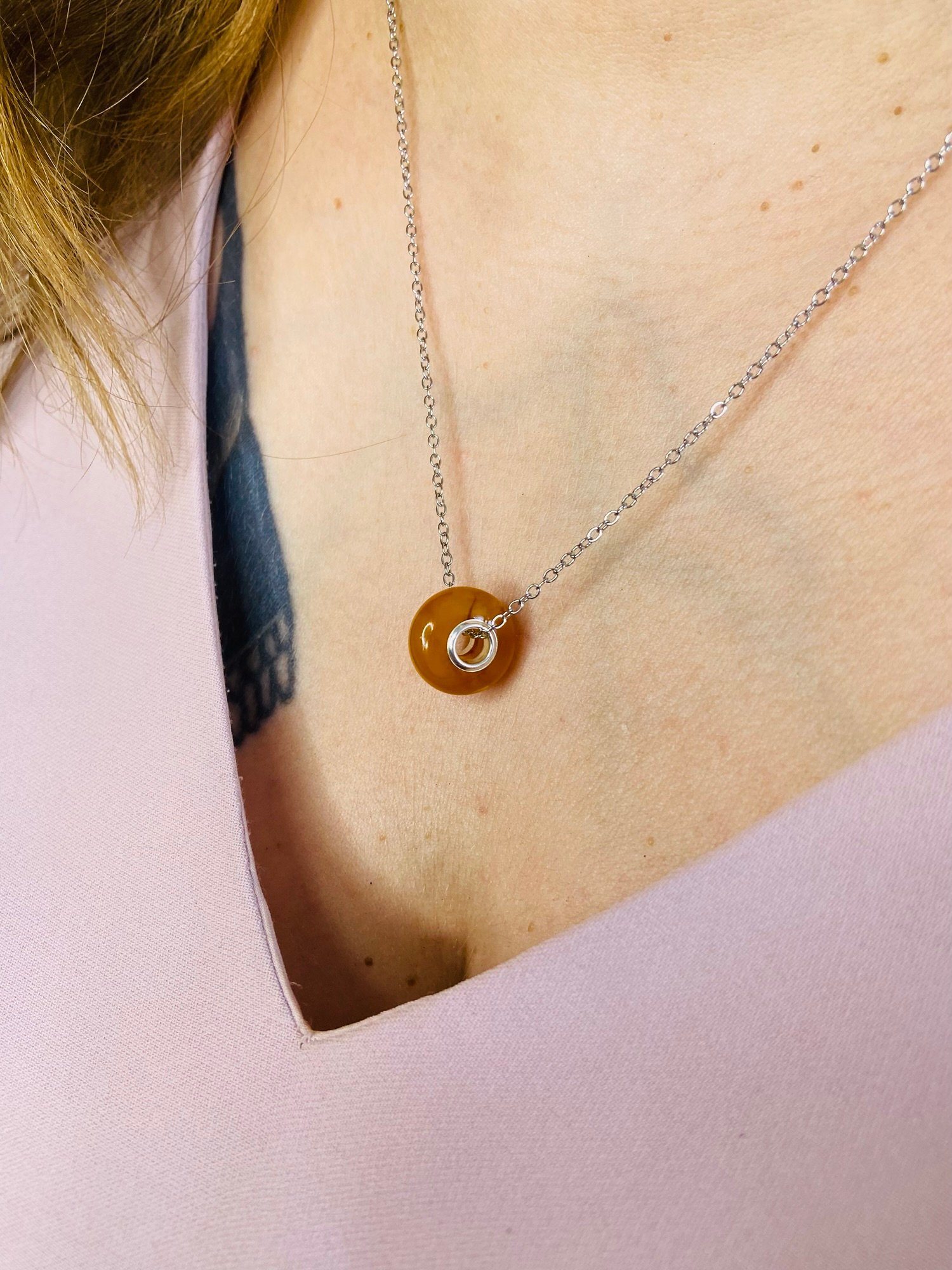 img_3428.jpg Izsmalcināti Pandora "charms" Dzintara kuloni ar sudrabu