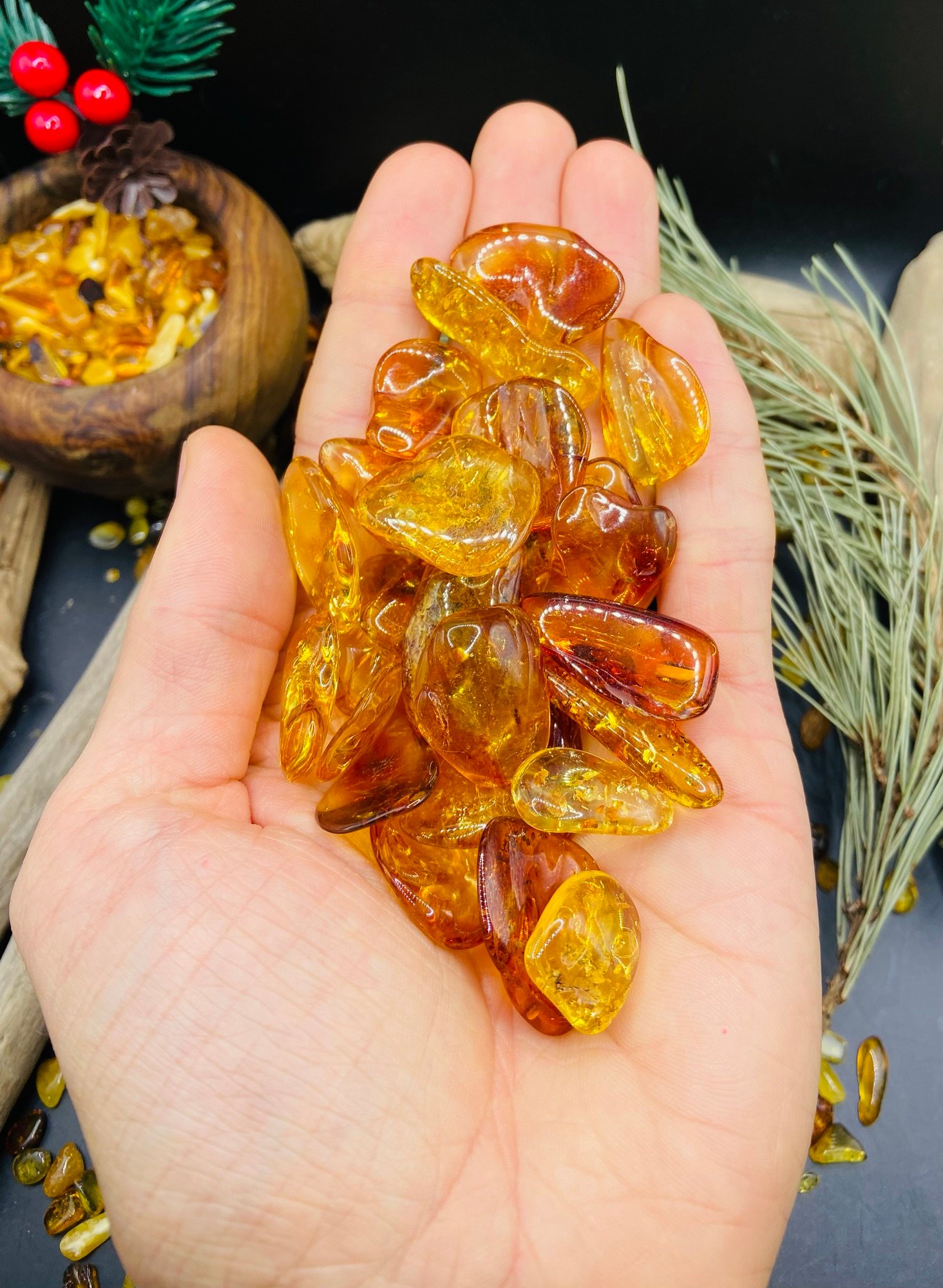 img_6055.jpg Liela izmēra Baltijas Dzintara šķembas bez caurumiem